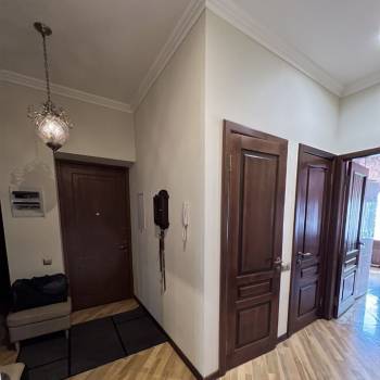 Продается Многокомнатная квартира, 97 м²