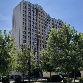 Продается 1-комнатная квартира, 50 м²