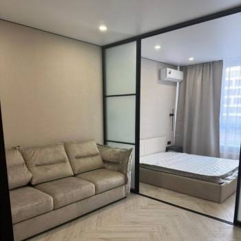 Продается 1-комнатная квартира, 44 м²