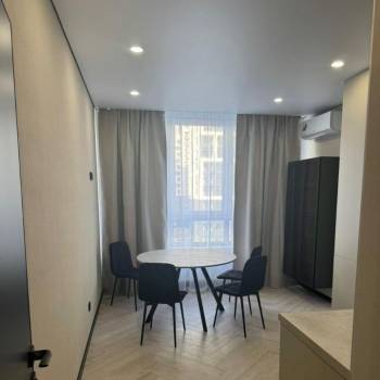 Продается 1-комнатная квартира, 44 м²