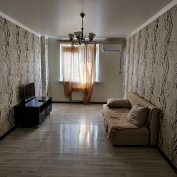 Сдается 1-комнатная квартира, 42 м²