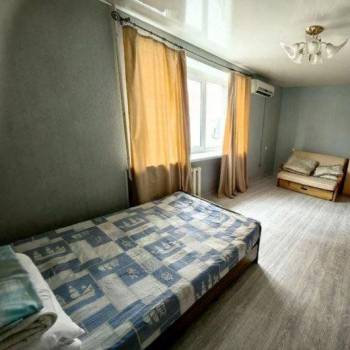 Сдается 1-комнатная квартира, 42 м²