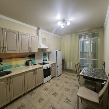 Сдается 1-комнатная квартира, 42 м²