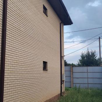 Продается Дом, 180 м²