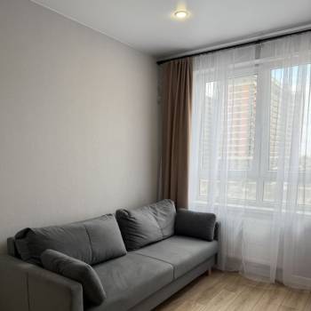 Сдается 1-комнатная квартира, 37 м²