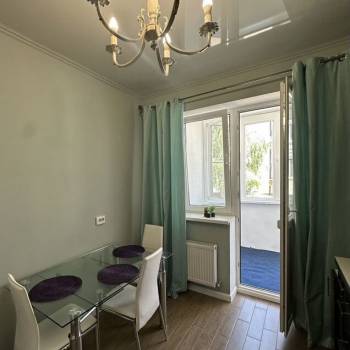 Сдается 1-комнатная квартира, 40 м²
