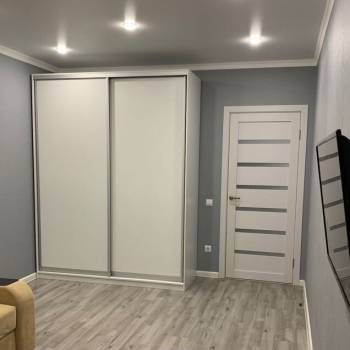Сдается 1-комнатная квартира, 49 м²