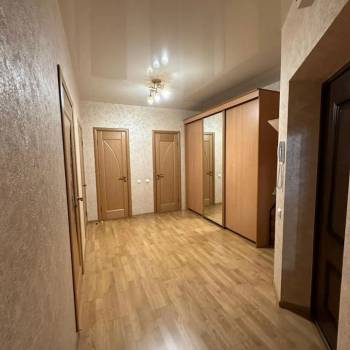 Сдается 2-х комнатная квартира, 64 м²