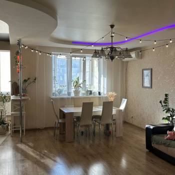 Сдается Многокомнатная квартира, 90 м²