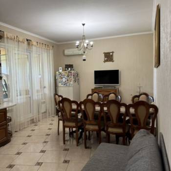 Сдается Дом, 180 м²