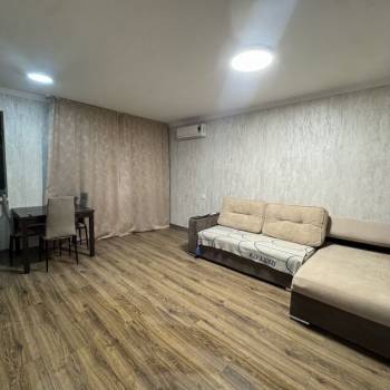 Продается 1-комнатная квартира, 37,5 м²