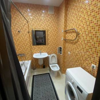 Сдается 1-комнатная квартира, 60 м²