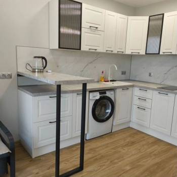 Продается 1-комнатная квартира, 42 м²