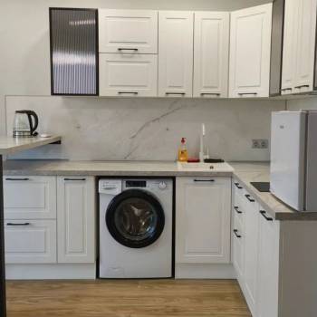 Продается 1-комнатная квартира, 42 м²
