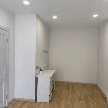 Продается 1-комнатная квартира, 42 м²