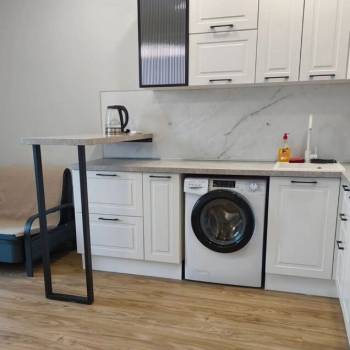 Продается 1-комнатная квартира, 42 м²