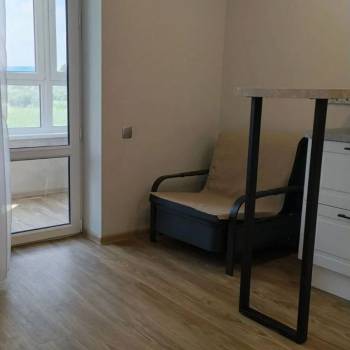 Продается 1-комнатная квартира, 42 м²