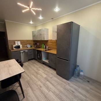 Продается 1-комнатная квартира, 42,8 м²