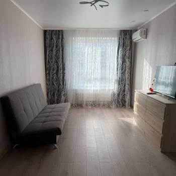 Продается 1-комнатная квартира, 42,8 м²