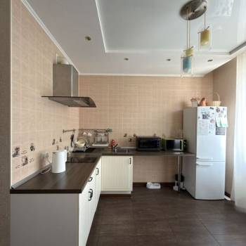 Продается 1-комнатная квартира, 38 м²