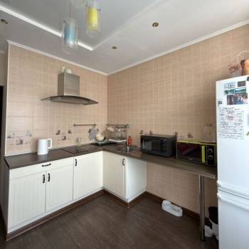 Продается 1-комнатная квартира, 38 м²