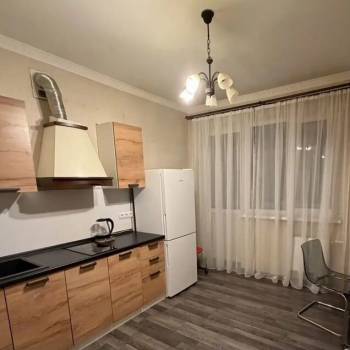 Продается 1-комнатная квартира, 37,8 м²