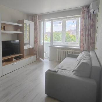 Продается 1-комнатная квартира, 30 м²