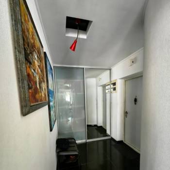 Продается 1-комнатная квартира, 51 м²