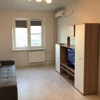 Сдается 1-комнатная квартира, 37 м²