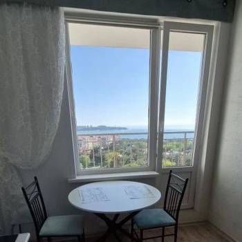 Продается 1-комнатная квартира, 50 м²