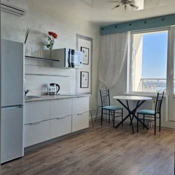 Продается 1-комнатная квартира, 50 м²