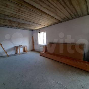Продается 1-комнатная квартира, 110 м²