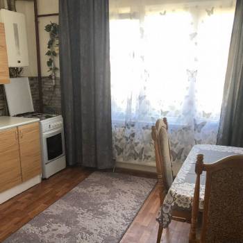 Сдается 1-комнатная квартира, 46 м²