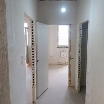 Продается 1-комнатная квартира, 37 м²