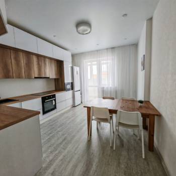 Сдается 2-х комнатная квартира, 75 м²