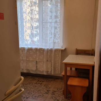 Продается 1-комнатная квартира, 32 м²