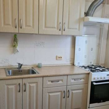 Продается 1-комнатная квартира, 32 м²