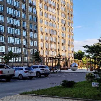 Продается 1-комнатная квартира, 42,4 м²