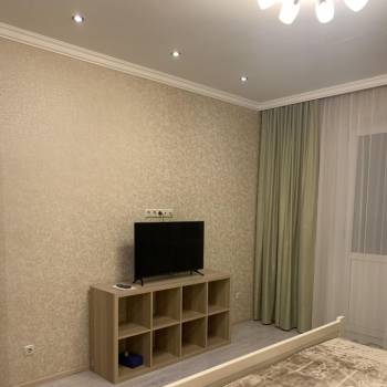 Сдается 1-комнатная квартира, 50,1 м²