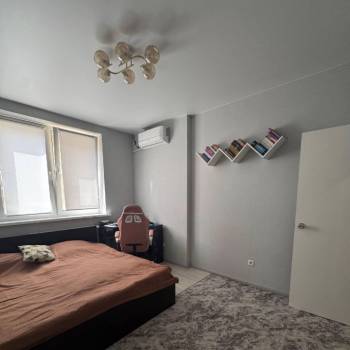 Продается 1-комнатная квартира, 35 м²