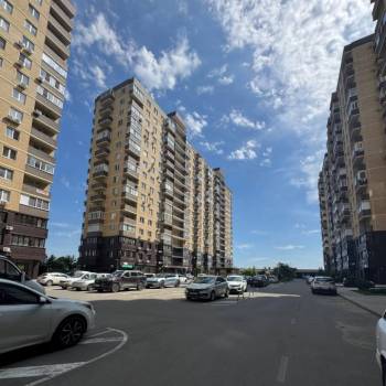 Продается 1-комнатная квартира, 35 м²