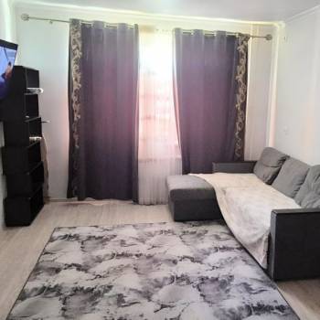 Сдается 1-комнатная квартира, 43 м²