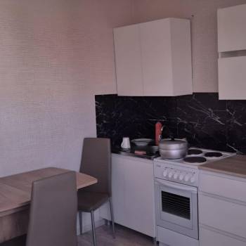 Сдается 1-комнатная квартира, 43 м²
