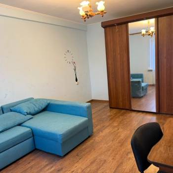 Сдается 1-комнатная квартира, 35 м²