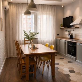 Сдается 2-х комнатная квартира, 77 м²