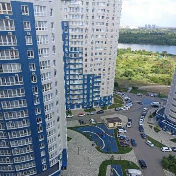 Продается 1-комнатная квартира, 40,4 м²