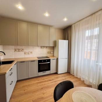 Сдается 1-комнатная квартира, 43 м²
