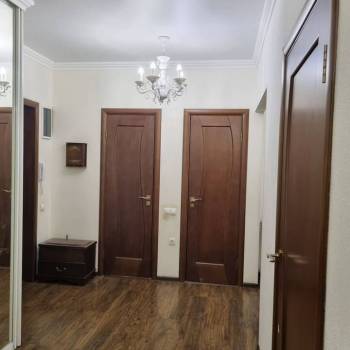 Продается 2-х комнатная квартира, 80,6 м²