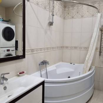 Продается 2-х комнатная квартира, 80,6 м²