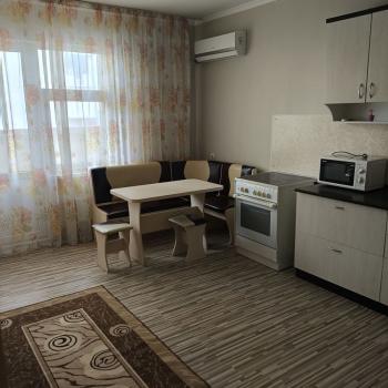Сдается 1-комнатная квартира, 42 м²